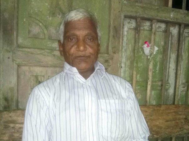 ফরিদপুরে বিদ্যাপীঠের ঘণ্টা থেমেছে যাঁর হাতে, সেই দুঃখীরাম’ আজ লড়ছেন মৃত্যুর সঙ্গে!